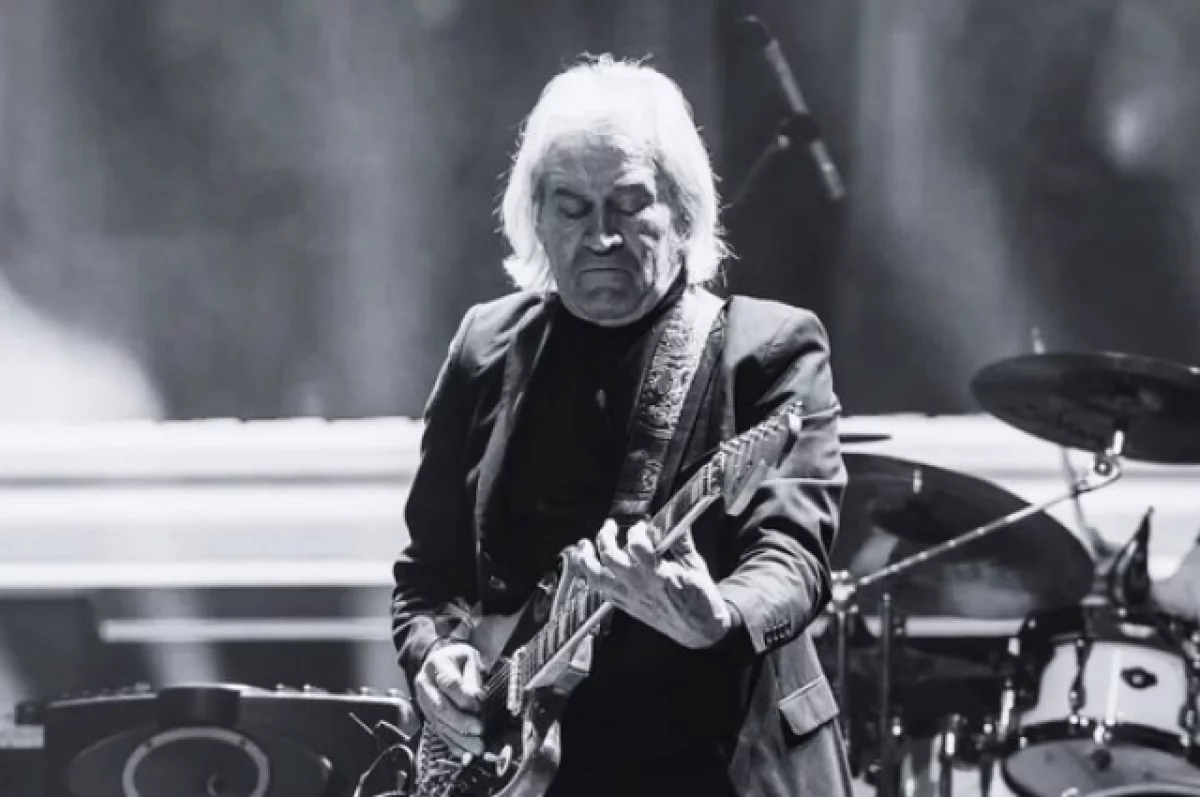 
        В Молдавии умер музыкант и сооснователь группы &laquo;Норок&raquo; Александр Казаку    