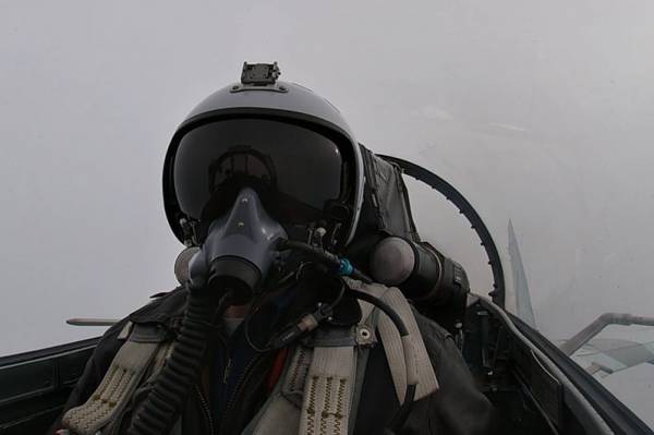 
        Ядерная триада Федосова. В 96 он не ушел на пенсию, защищая «крылья Родины»    