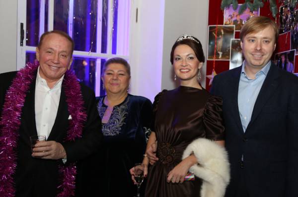 Наследство Александра Маслякова. Что оставил легендарный ведущий КВН
Наследство Александра Маслякова. Что оставил легендарный ведущий КВН