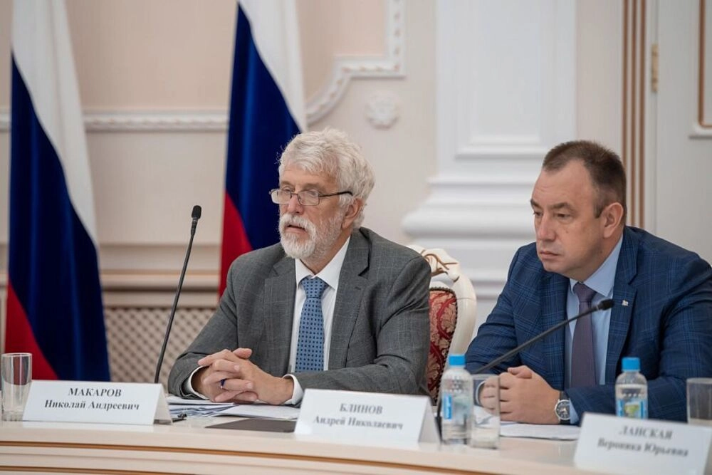 
        Верные знаниям. Опубликован шорт-лист всероссийской научной премии    