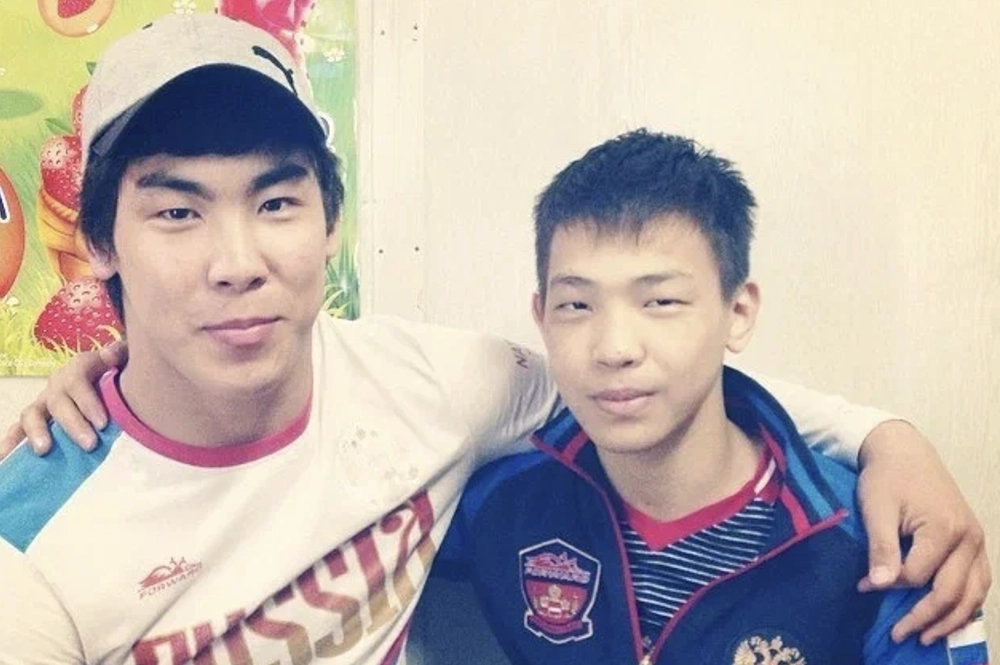 
        Четыре месяца в коме после боя. Как умер чемпион мира Санджи Каруев    