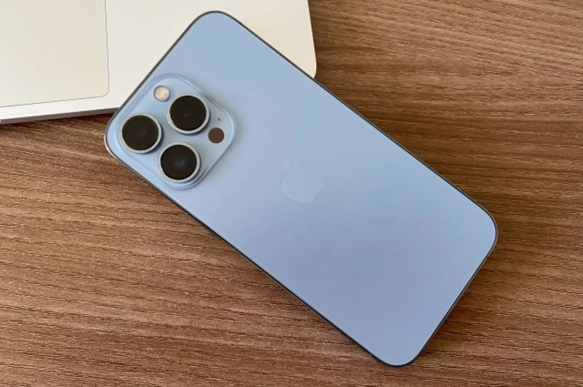 
        ФАС требует от Apple установить российские поисковики по умолчанию    