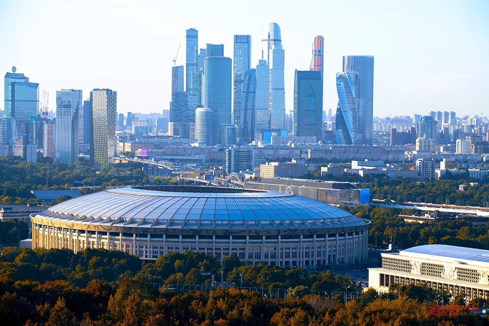 О лучшем городе Земли. Смотрите, как похорошела Москва за последние 15 лет
О лучшем городе Земли. Смотрите, как похорошела Москва за последние 15 лет