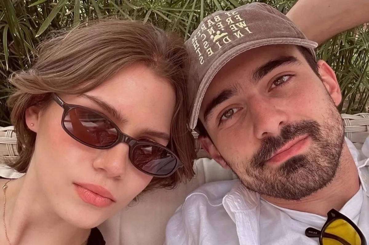 
        Фотограф и бизнесмен. Внучка Ельцина нашла любовь в семье Березовского?    