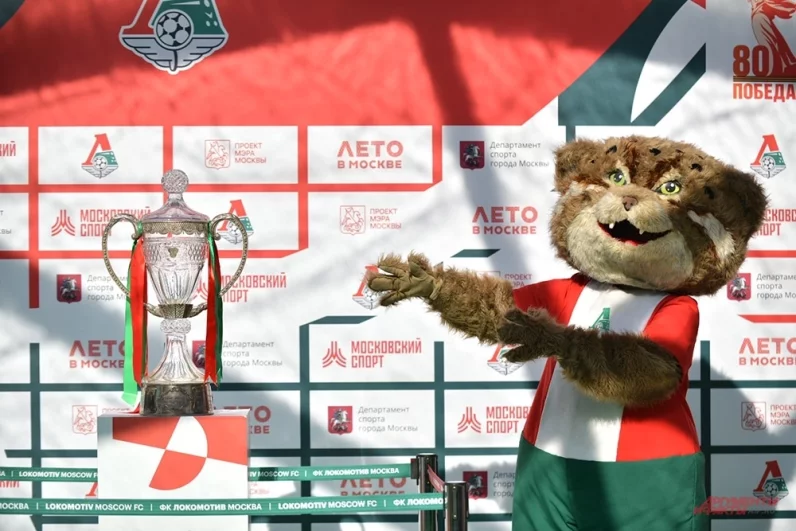 От спарринга до полета. В Лужниках отметили День московского спорта
От спарринга до полета. В Лужниках отметили День московского спорта