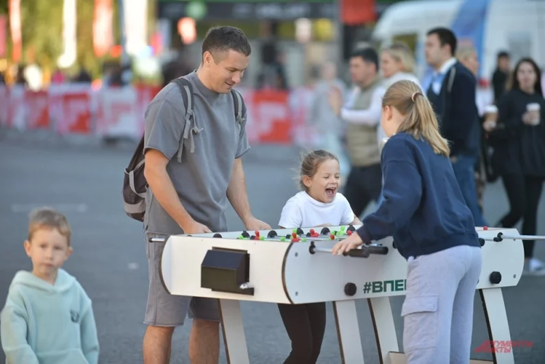 От спарринга до полета. В Лужниках отметили День московского спорта
От спарринга до полета. В Лужниках отметили День московского спорта