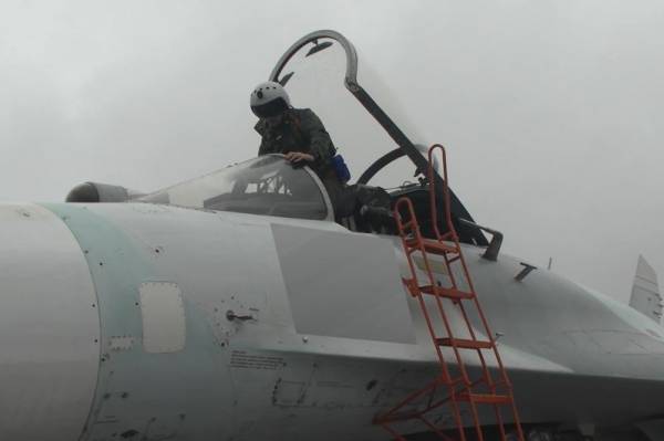 
        Ядерная триада Федосова. В 96 он не ушел на пенсию, защищая «крылья Родины»    