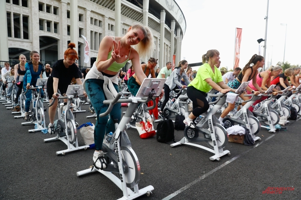 От спарринга до полета. В Лужниках отметили День московского спорта
От спарринга до полета. В Лужниках отметили День московского спорта