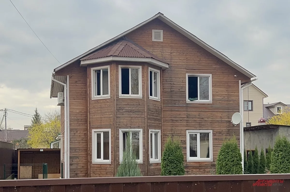 
        «Как отшельники». Новые детали о погибших из сектантского дома в Балашихе    