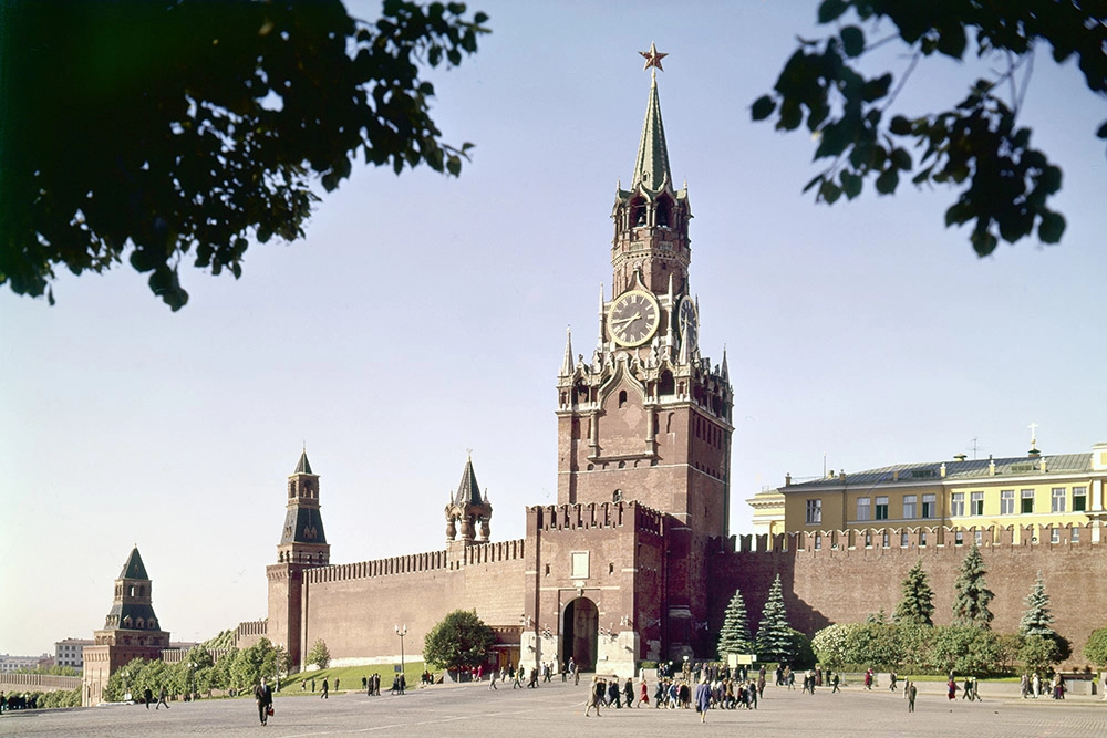 
        Звёздный час и век. Что символизируют «пентаграммы» на башнях Кремля?    