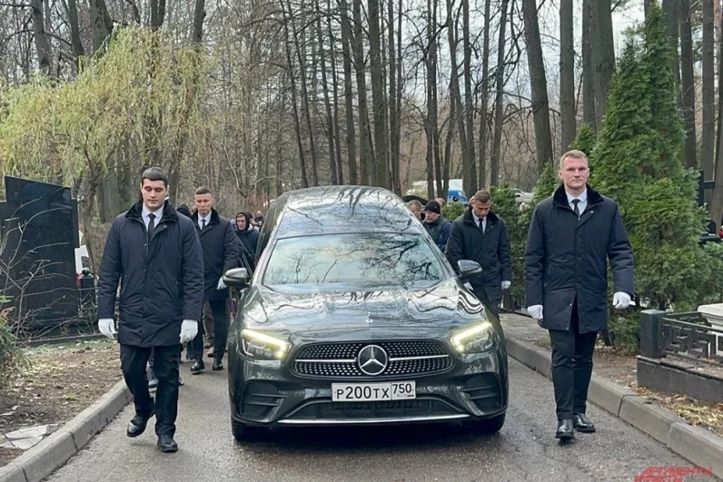 
        &laquo;Все время берут кровь&raquo;. Вдова Левкина рассказала о его последних словах    