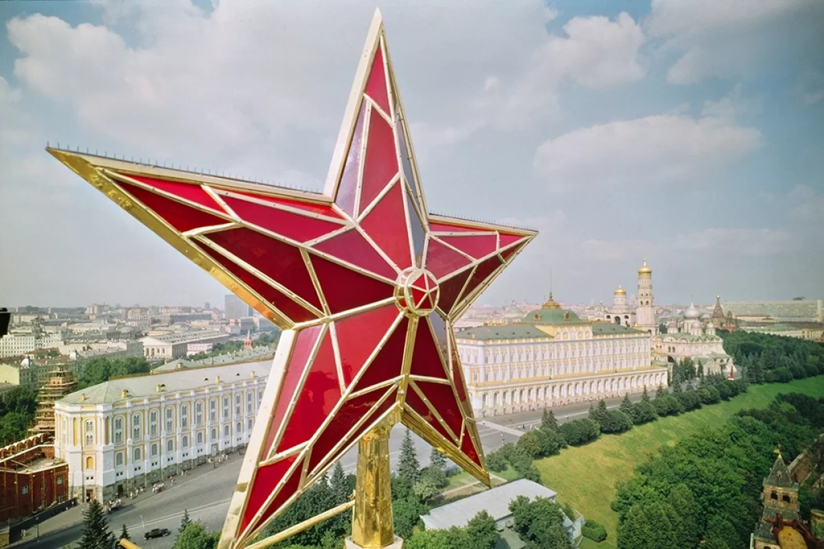 
        Звёздный час и век. Что символизируют «пентаграммы» на башнях Кремля?    