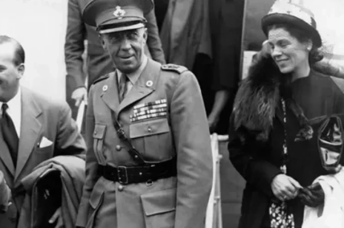 Бернадота нашинковали пулями. Как израильтяне казнили племянника короля
Бернадота нашинковали пулями. Как израильтяне казнили племянника короля