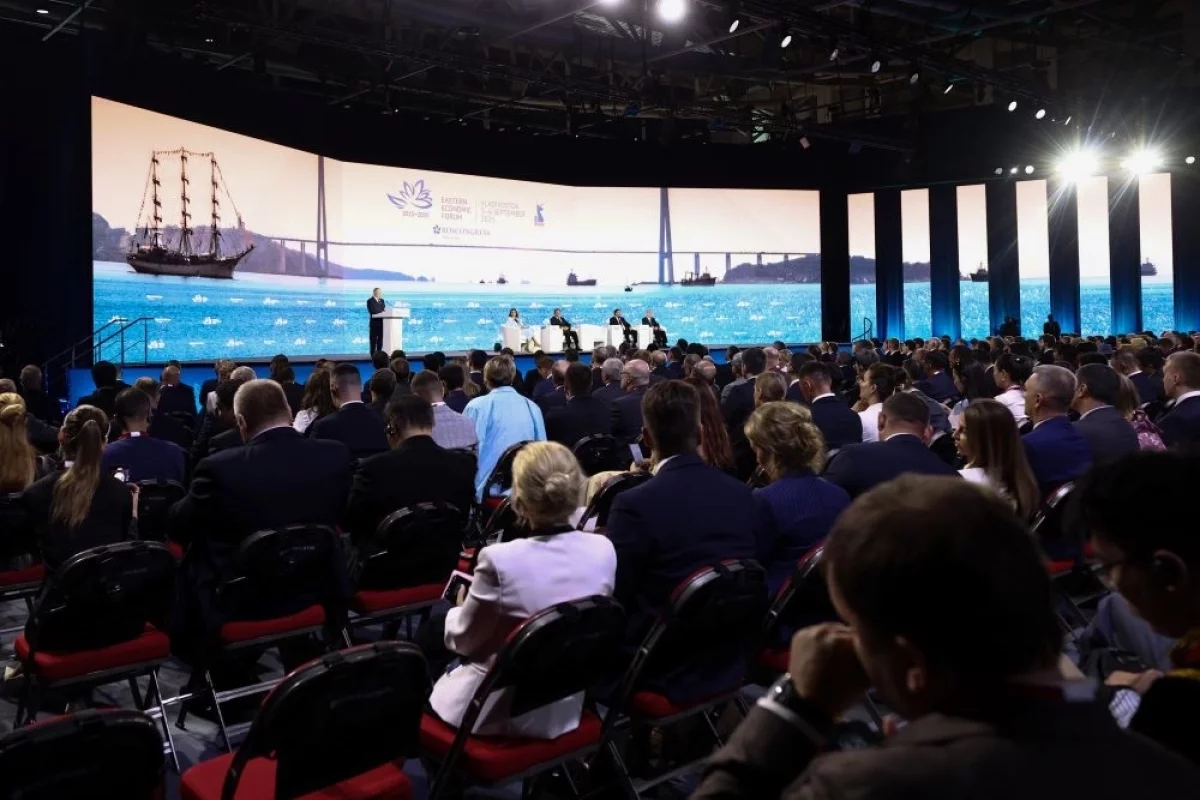 Итоги десятилетия. Что обсуждали в последний день ВЭФ-2025
Итоги десятилетия. Что обсуждали в последний день ВЭФ-2025