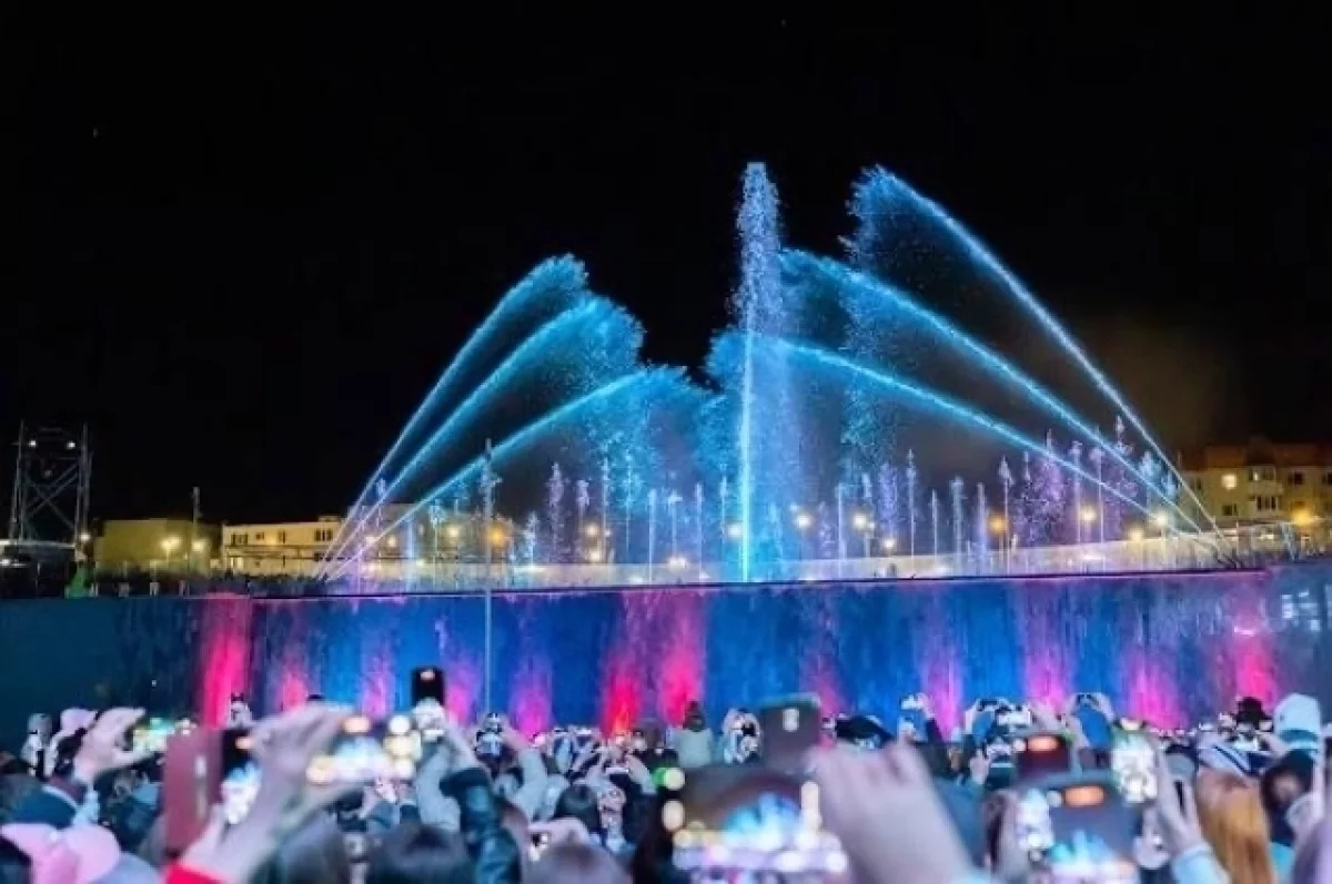 Легенды покорения Колымы. В Магадане появился светомузыкальный фонтан
Легенды покорения Колымы. В Магадане появился светомузыкальный фонтан
