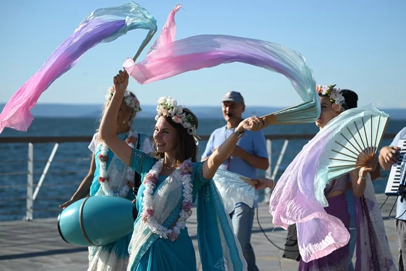 Итоги десятилетия. Что обсуждали в последний день ВЭФ-2025
Итоги десятилетия. Что обсуждали в последний день ВЭФ-2025