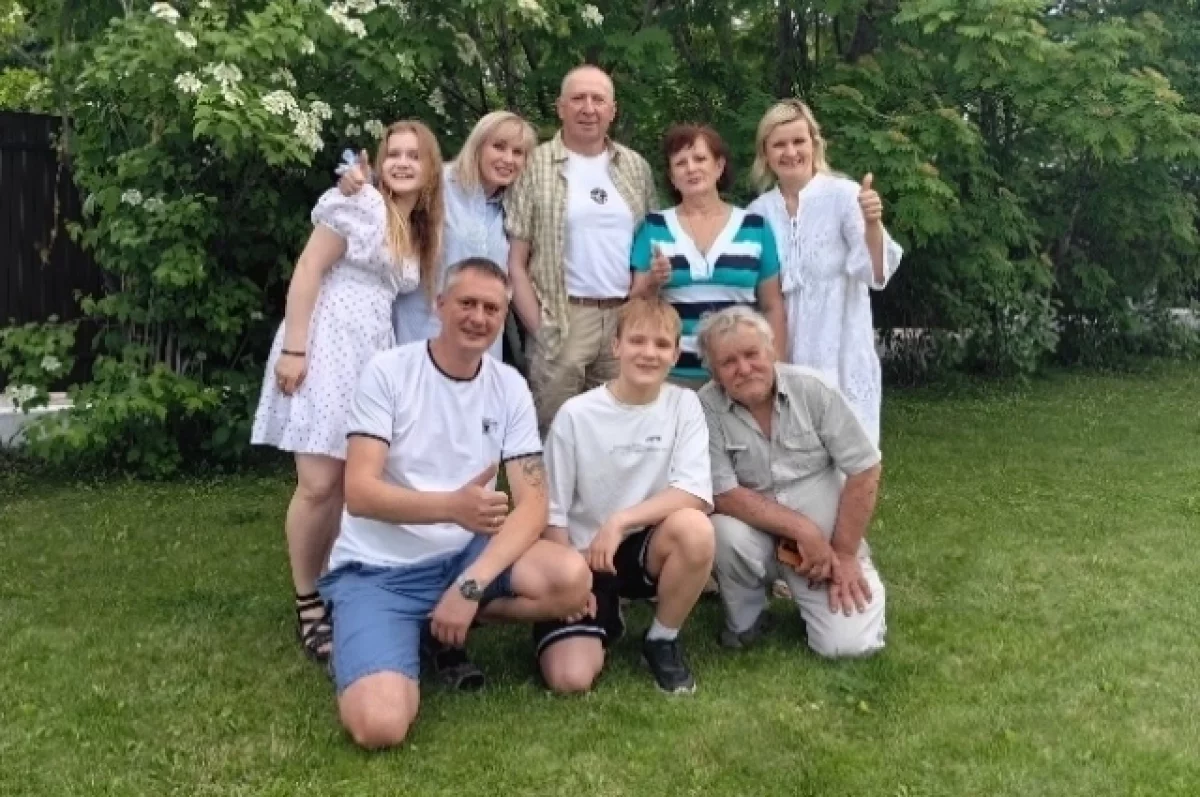 Сила страны. Семейные ценности и традиции делают Россию непобедимой
Сила страны. Семейные ценности и традиции делают Россию непобедимой