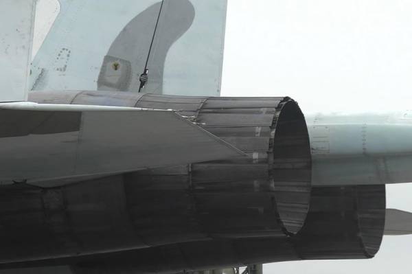 
        Ядерная триада Федосова. В 96 он не ушел на пенсию, защищая «крылья Родины»    