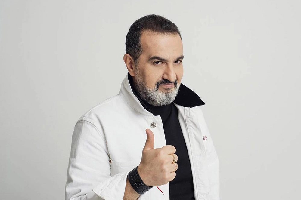 Между оперой и стендапом. Премьер Большого Эльчин Азизов празднует 50-летие
Между оперой и стендапом. Премьер Большого Эльчин Азизов празднует 50-летие