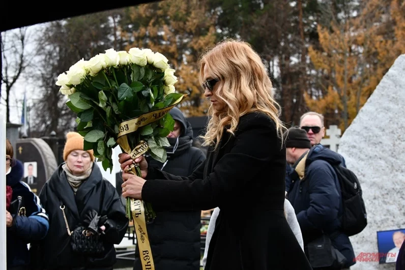 
        &laquo;Все время берут кровь&raquo;. Вдова Левкина рассказала о его последних словах    