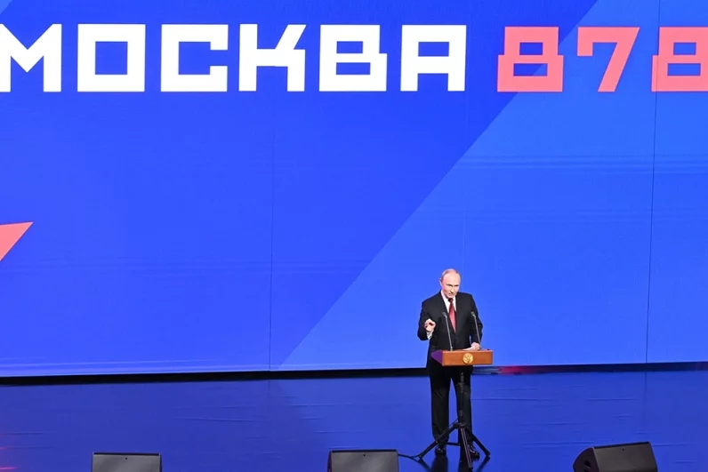 От спарринга до полета. В Лужниках отметили День московского спорта
От спарринга до полета. В Лужниках отметили День московского спорта