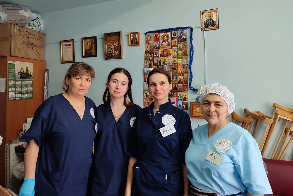 «Теряла сознание от ужаса». Женщины всей страны помогают раненым в Донбассе
«Теряла сознание от ужаса». Женщины всей страны помогают раненым в Донбассе