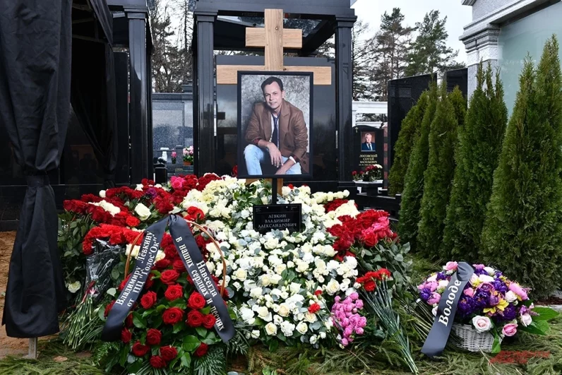 
        &laquo;Все время берут кровь&raquo;. Вдова Левкина рассказала о его последних словах    