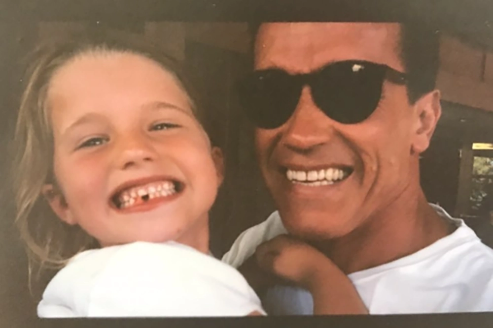 Толстый и тонкий. Посмотрите на сыновей Терминатора и всю его семью
Толстый и тонкий. Посмотрите на сыновей Терминатора и всю его семью