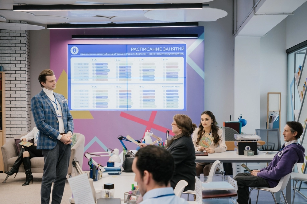 
        Старые скулы. Что пишут зрители про сериал &laquo;Олдскул&raquo;    