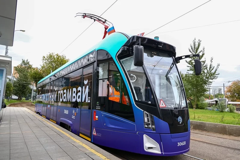 «Он такой хорошенький». Впечатления о поездке на беспилотном трамвае
«Он такой хорошенький». Впечатления о поездке на беспилотном трамвае
