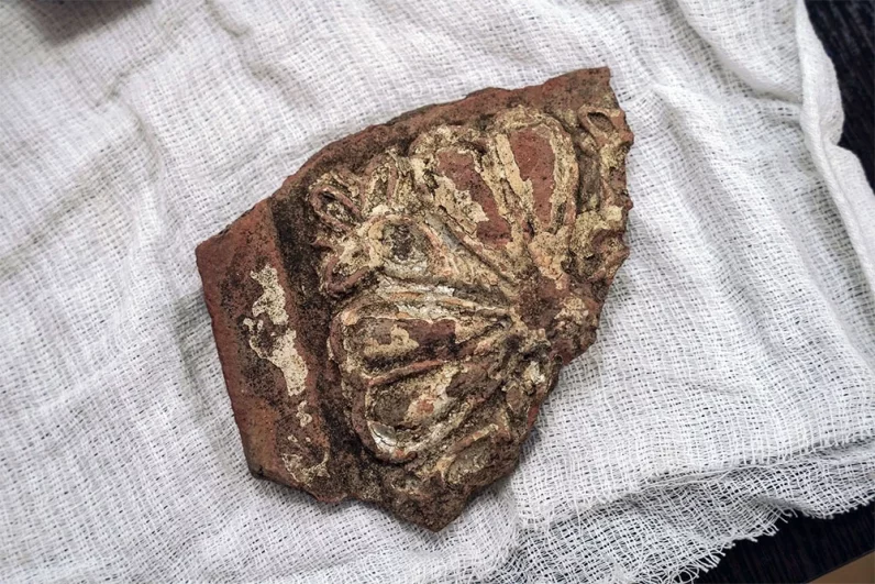 
        Страшный артефакт. Трёхликий бюст в Ирландии был связан с жуткими ритуалами    