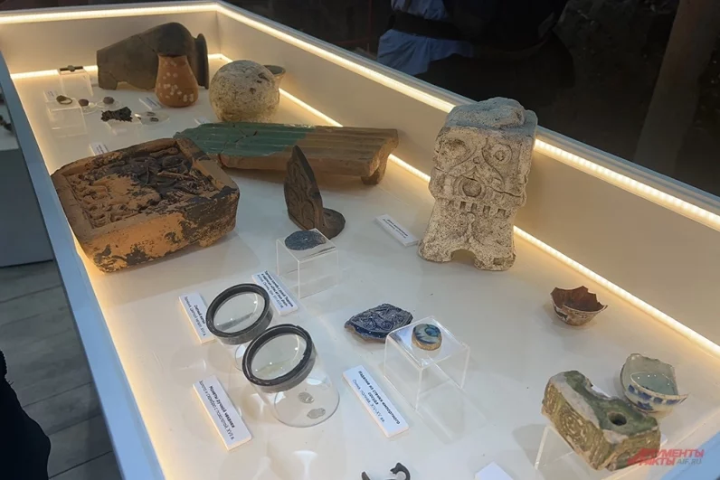 Сенсация в Смоленске. Археологи нашли уникальный терем домонгольской эпохи
Сенсация в Смоленске. Археологи нашли уникальный терем домонгольской эпохи