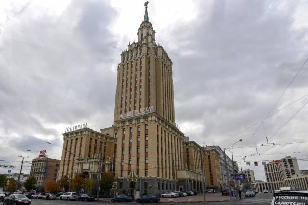 На семи холмах. Какие квартиры продаются в знаменитых московских высотках
На семи холмах. Какие квартиры продаются в знаменитых московских высотках