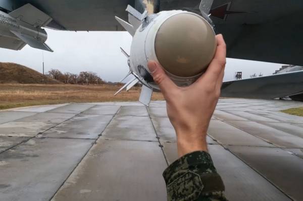 
        Ядерная триада Федосова. В 96 он не ушел на пенсию, защищая «крылья Родины»    