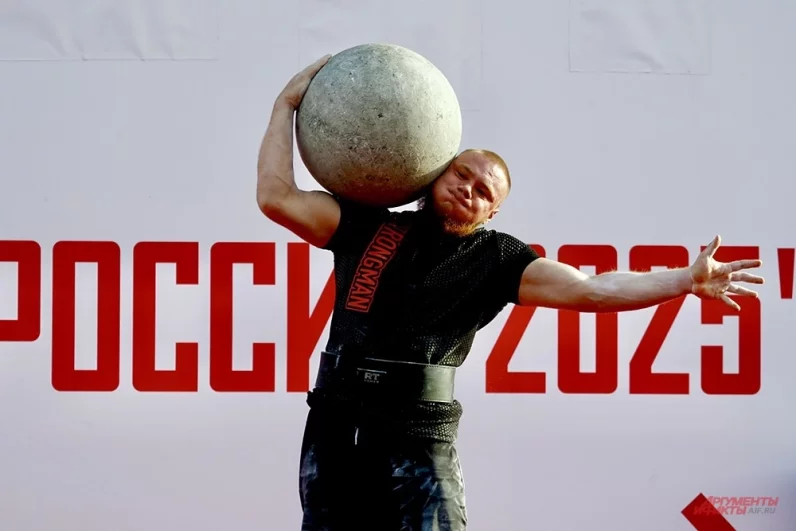 От спарринга до полета. В Лужниках отметили День московского спорта
От спарринга до полета. В Лужниках отметили День московского спорта