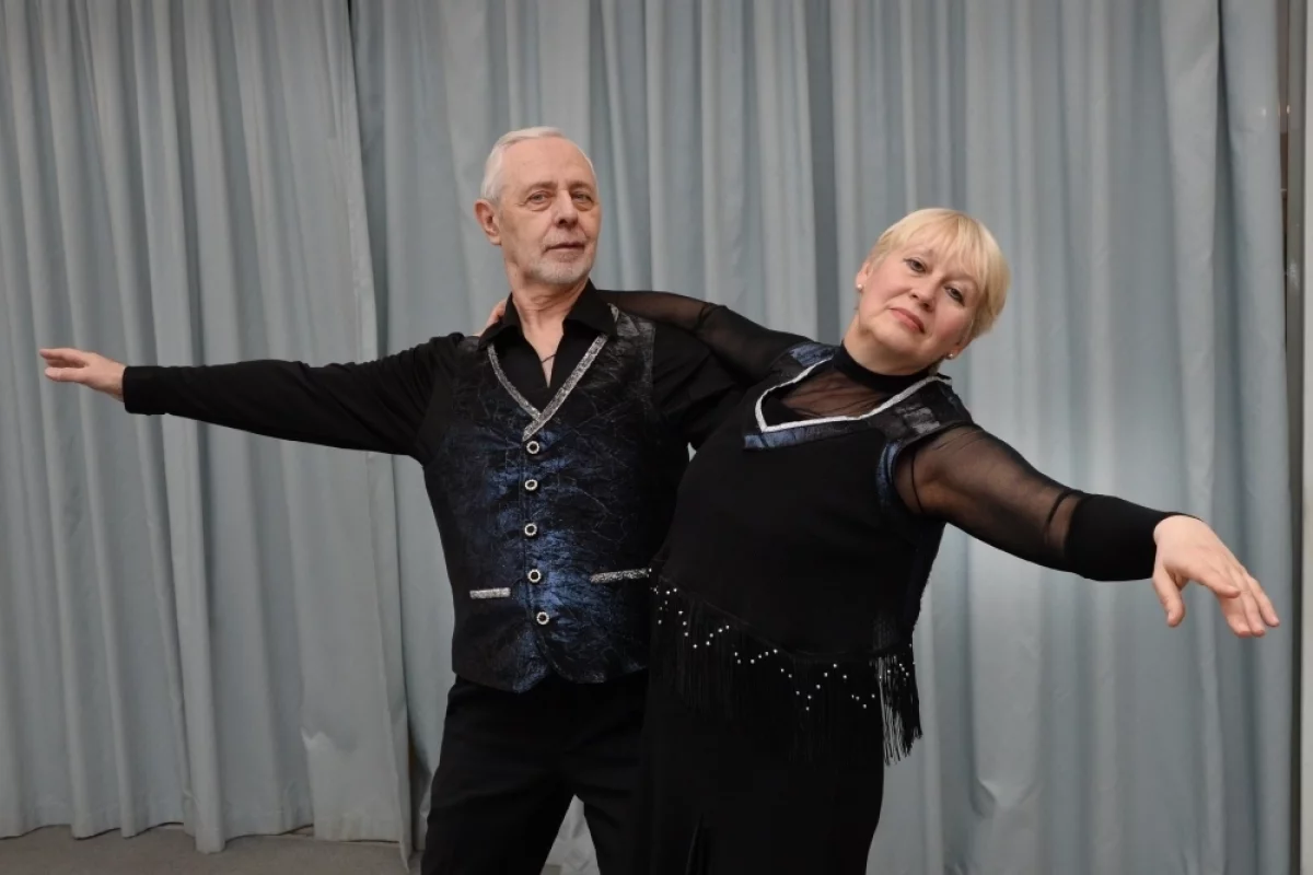 
        Любовь, похожая на вальс. Пенсионеры 60+ в России стали чаще заключать браки    