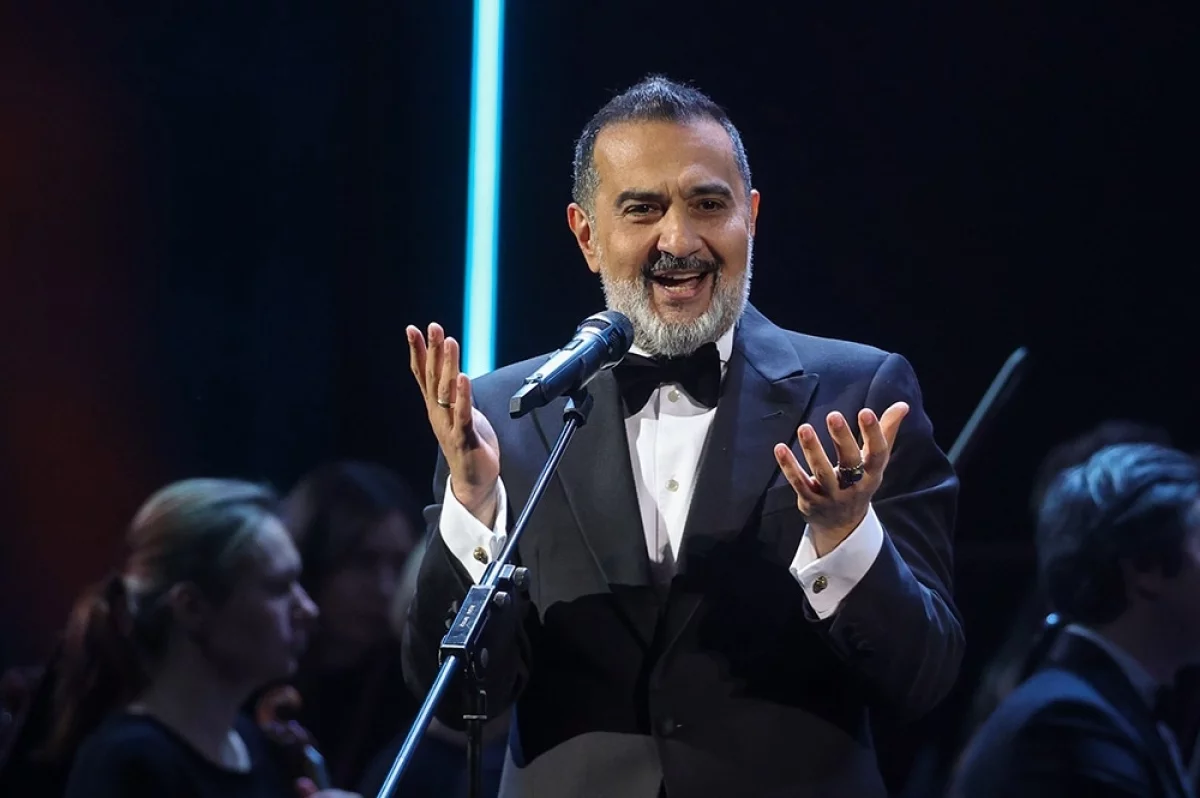 Между оперой и стендапом. Премьер Большого Эльчин Азизов празднует 50-летие
Между оперой и стендапом. Премьер Большого Эльчин Азизов празднует 50-летие