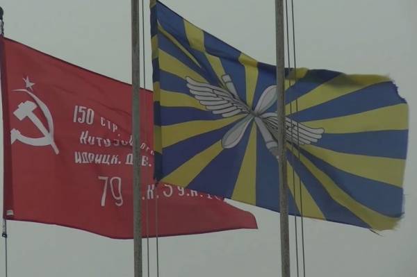 
        Ядерная триада Федосова. В 96 он не ушел на пенсию, защищая «крылья Родины»    