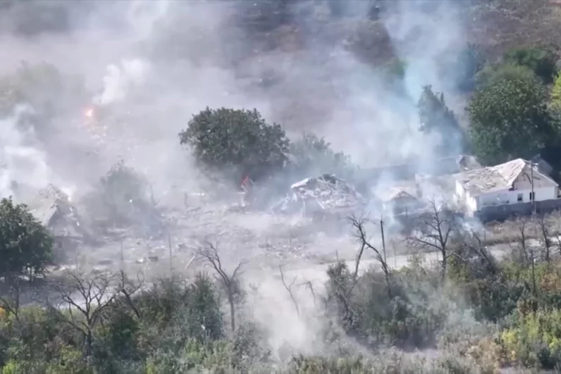 Сводка СВО, 15 сентября. Ужасный день возмездия для «военки» Киева известен
Сводка СВО, 15 сентября. Ужасный день возмездия для «военки» Киева известен