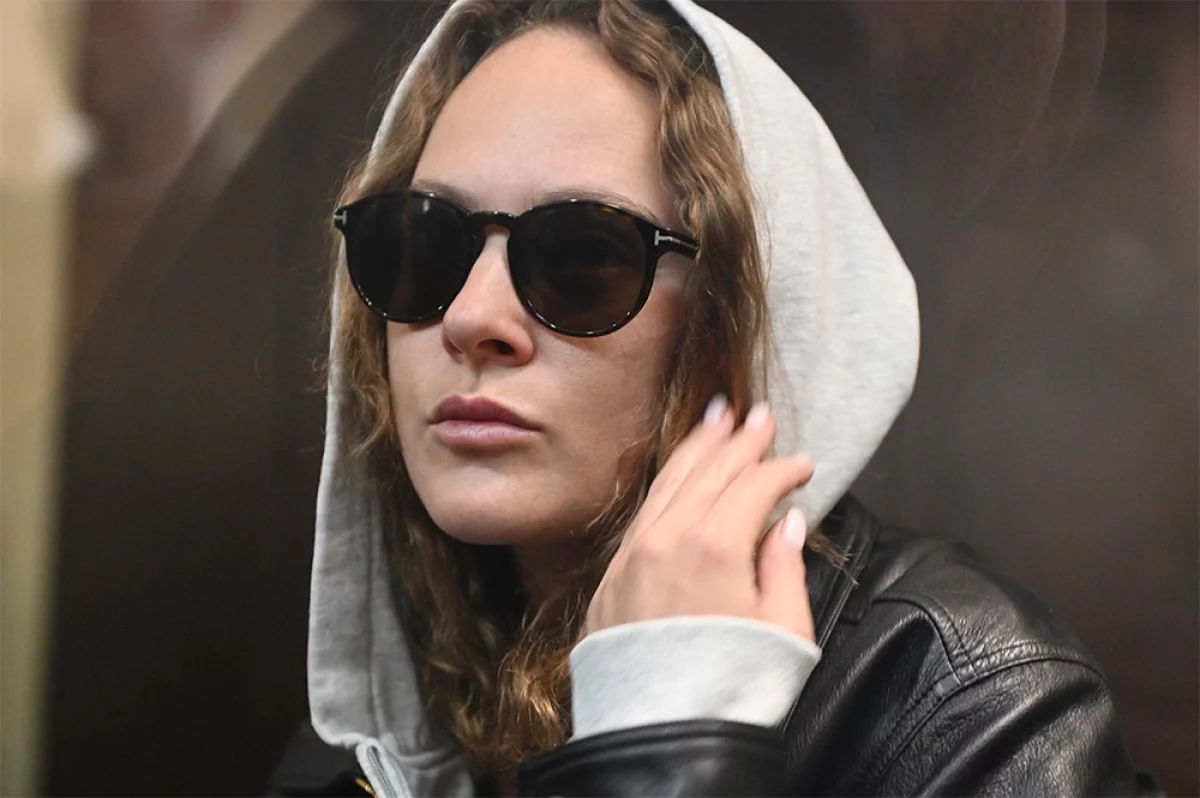 
        Год без работы. Продюсер Дворцов завил: Аглая Тарасова &laquo;отмоется&raquo; нескоро    